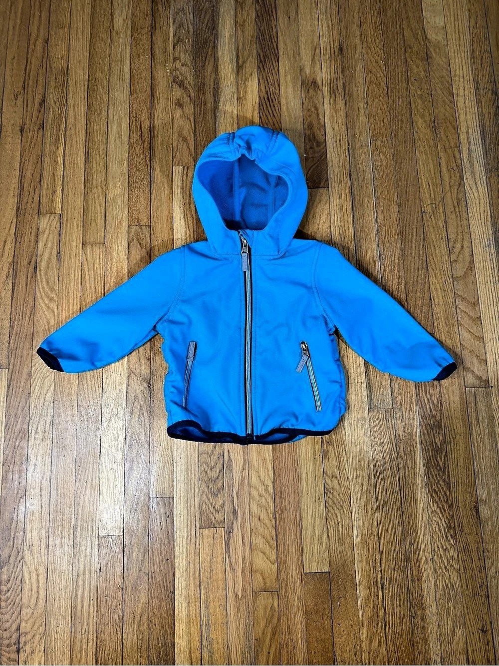 Topo Mini Baby Blue Hooded Rain Jacket Size 80-Runs 18M